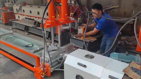 Roto Moulding Plastic Recycling Pelletizing Machine Leftover Material